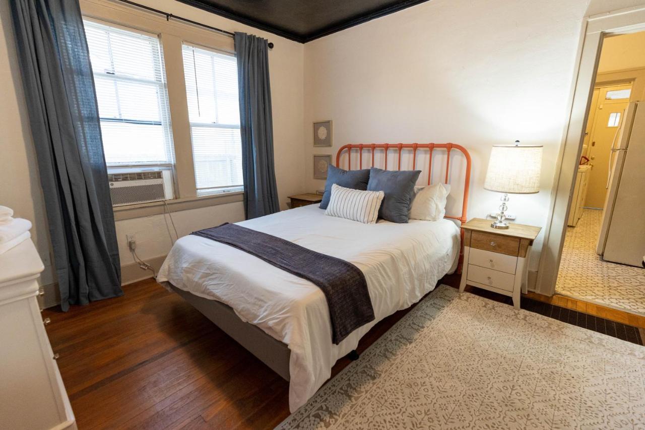Willa Historic Revival Midtown Memphis Duplex 64 Yes Pets Fast Wifi Free Parking Zewnętrze zdjęcie