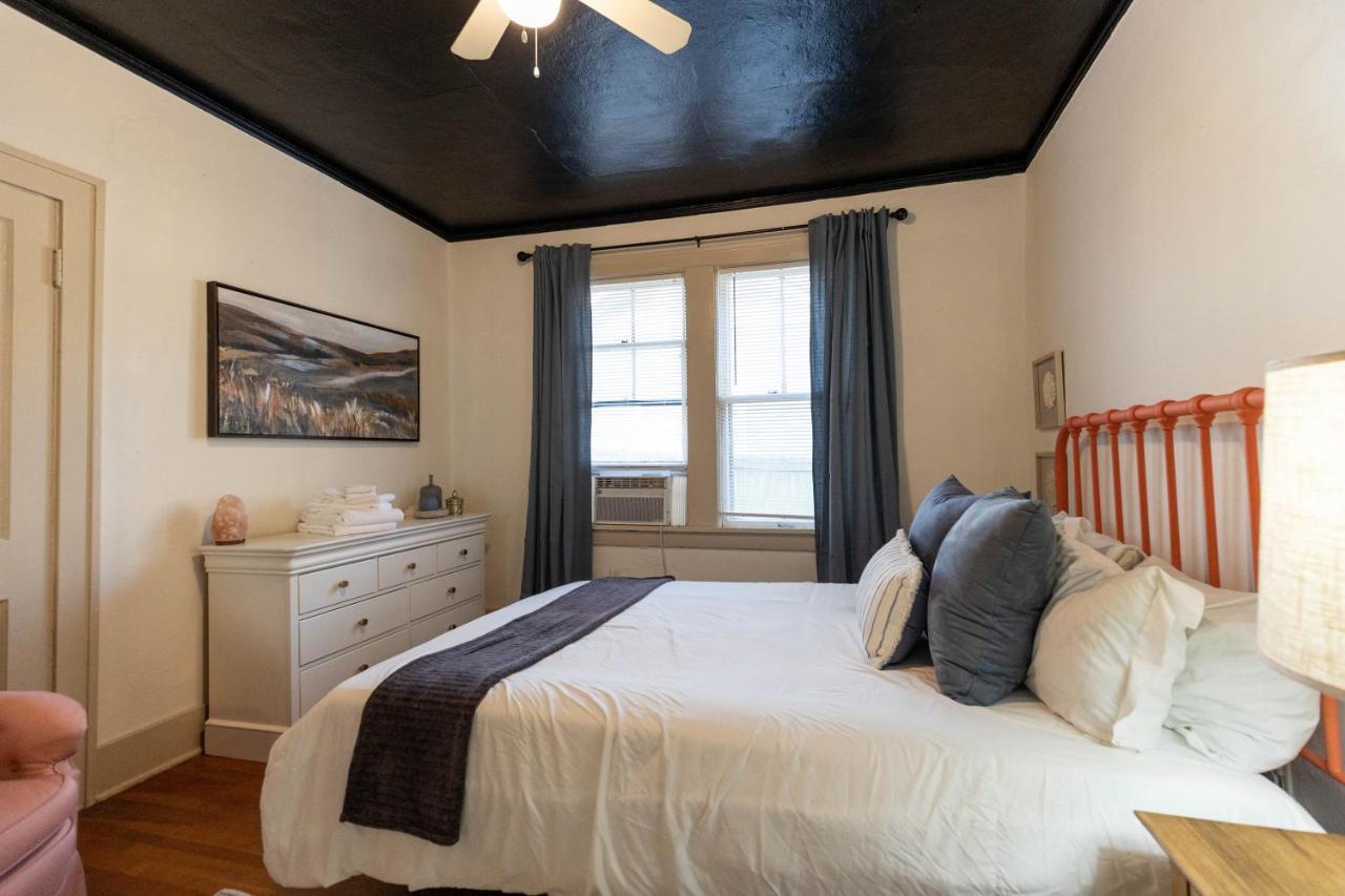 Willa Historic Revival Midtown Memphis Duplex 64 Yes Pets Fast Wifi Free Parking Zewnętrze zdjęcie